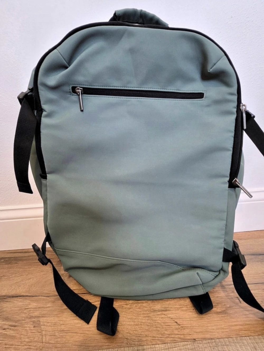 Open Story 35L Travel Backpack in Green & Black